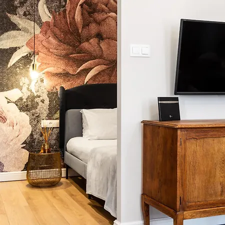 Househost Apartment: Lazarza Ii Street Апартаменты Краков