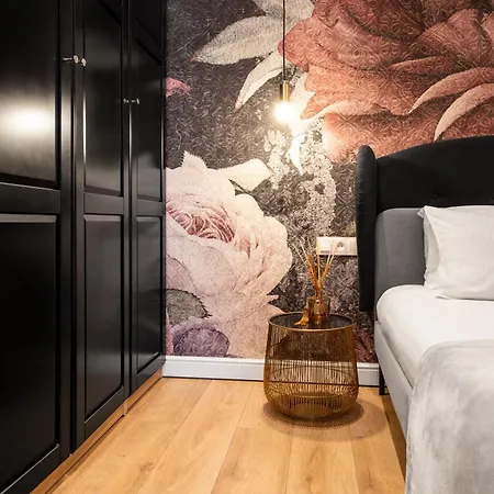 Appartement Househost Apartment: Lazarza Ii Street Krakau