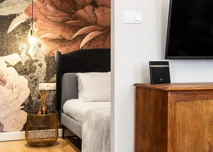 Househost Apartment: Lazarza Ii Street شقة كراكوفيا